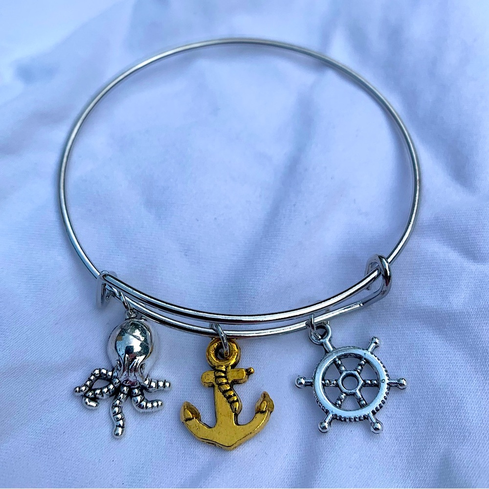 Brand New! Handmade! Adjustable Charm Bangle Bracelet!